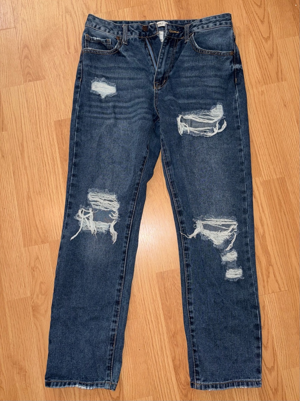Forever 21 Dark Wash Distressed Straight-Leg Jeans